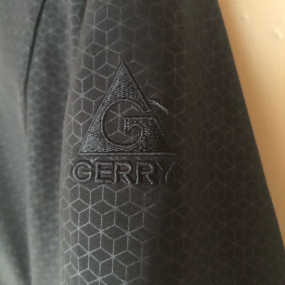 Gerry Raincoat With Hexagonal Pattern - image 5